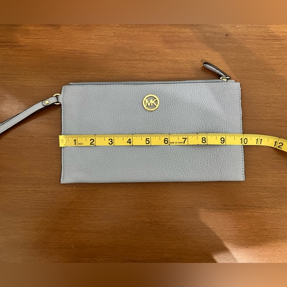 Michael Kors Large Wristlet - Picture 3 of 5